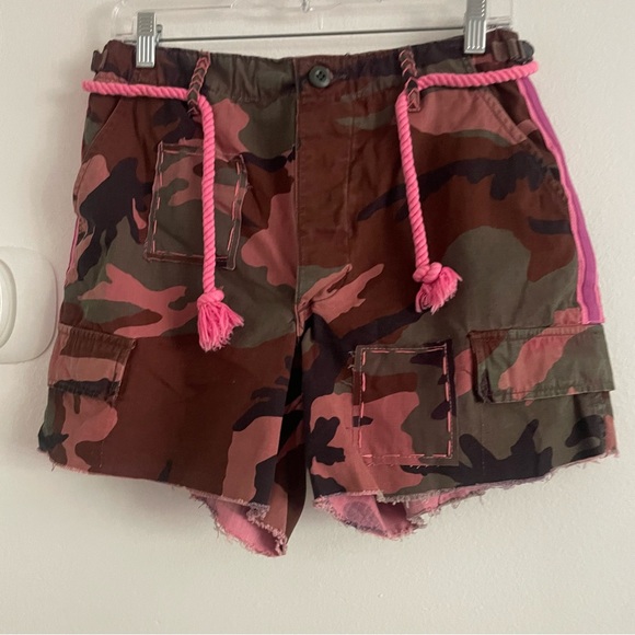Riley Vintage hot pink camo Women Shorts size small - Picture 4 of 9